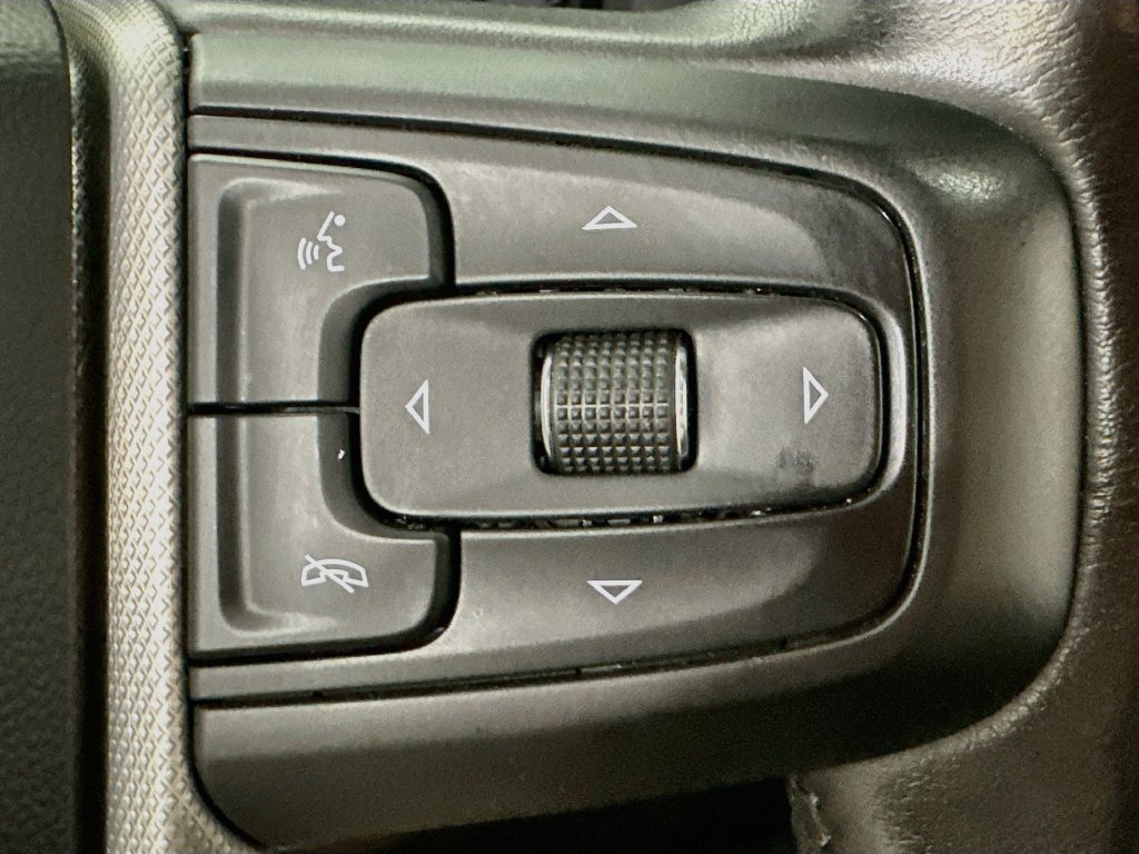 Used 2022 GMC Yukon Denali AWD/4WD image 26