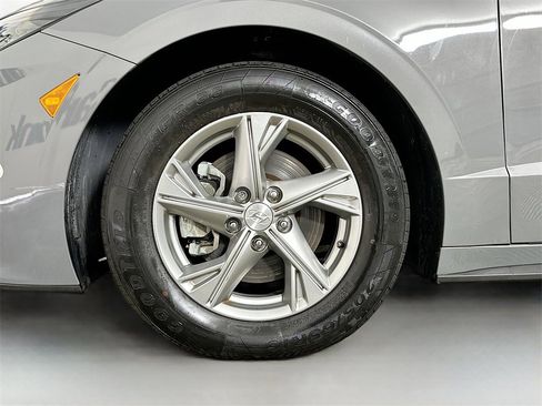 Used 2020 Hyundai Sonata SE w/ Preferred Accessory Package image 34