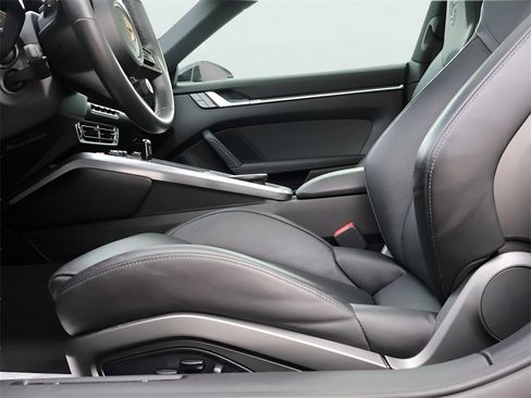 Used 2020 Porsche 911 Carrera 4S image 37