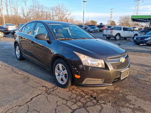 Used 2013 Chevrolet Cruze LT image 3