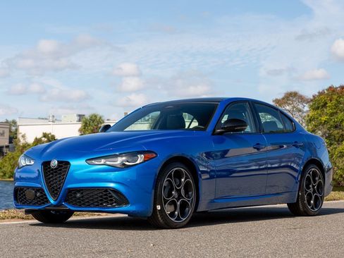 New 2025 Alfa Romeo Giulia w/ Driving Assist Package image 6