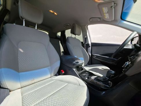 Used 2018 Hyundai Santa Fe Sport FWD image 17