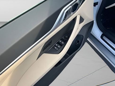 Used 2025 BMW i4 xDrive40i w/ Premium Package image 11