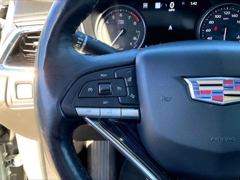 Used 2023 Cadillac XT6 Premium Luxury w/ Technology Package image 22