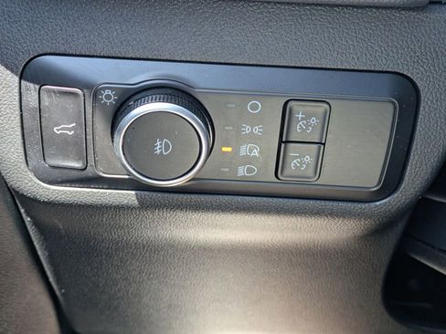 Used 2025 Ford Escape Platinum AWD/4WD image 28