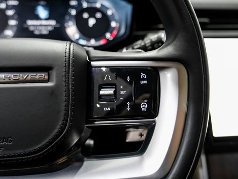 Used 2024 Land Rover Range Rover SE image 14