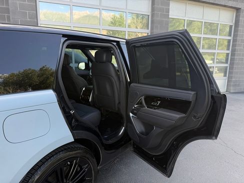 Used 2023 Land Rover Range Rover SE AWD/4WD image 37