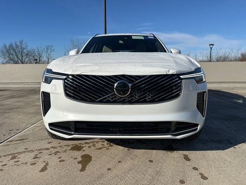 New 2026 Volvo XC90 B6 Plus image 2