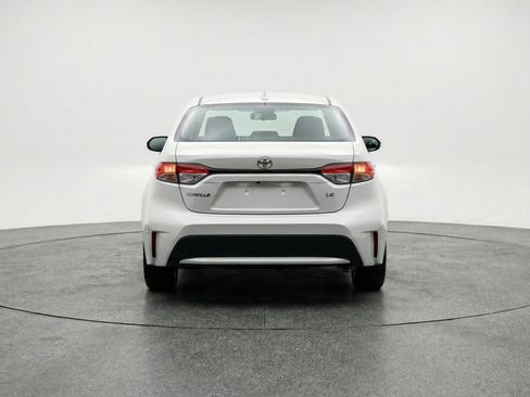 Used 2025 Toyota Corolla LE FWD image 7