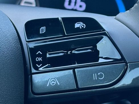 New 2025 Hyundai Elantra Sport image 14