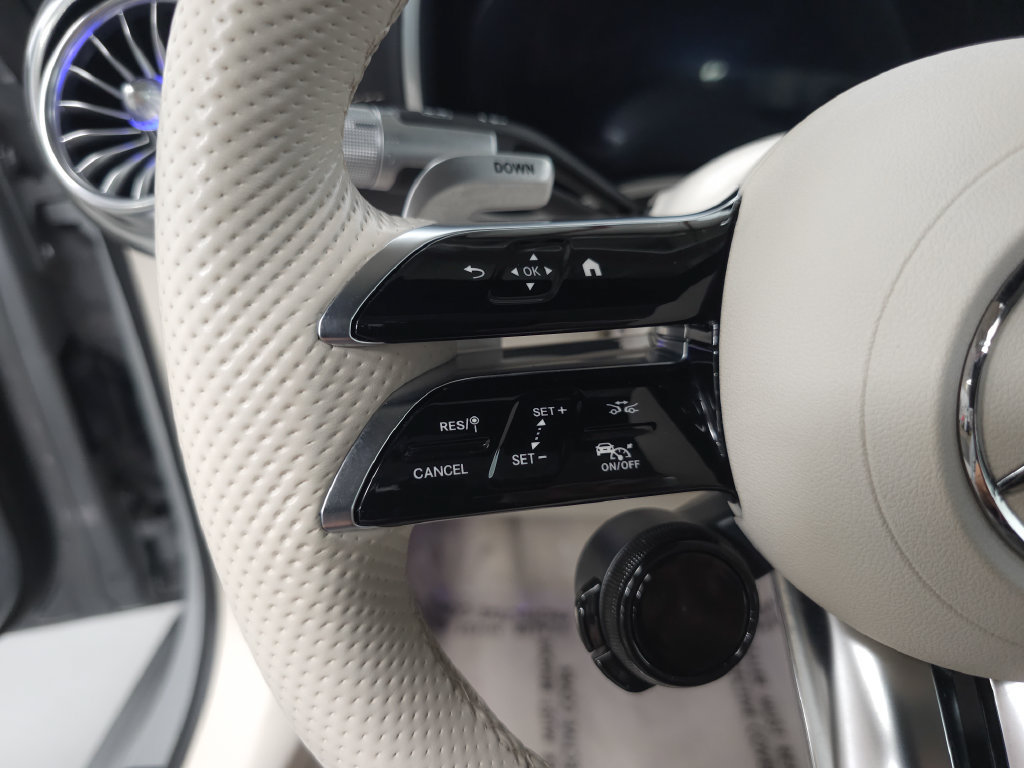 Certified 2022 Mercedes-Benz SL 63 AMG 4MATIC w/ Driver Assistance Package image 12