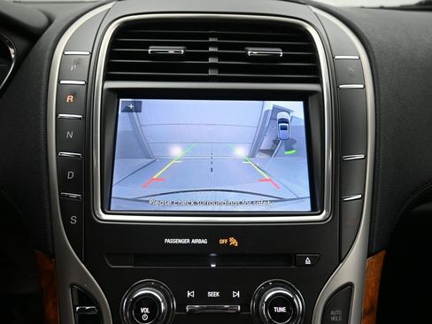 Used 2020 Lincoln Nautilus Reserve AWD/4WD image 9
