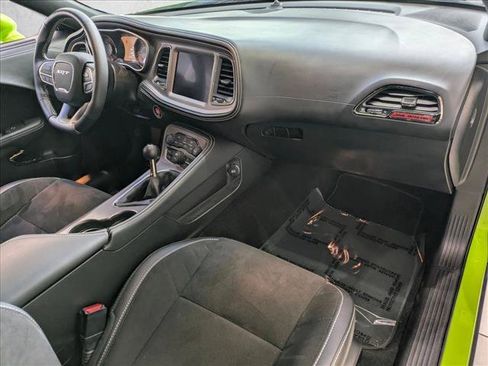Used 2023 Dodge Challenger SRT Hellcat w/ Driver Convenience Group RWD image 20