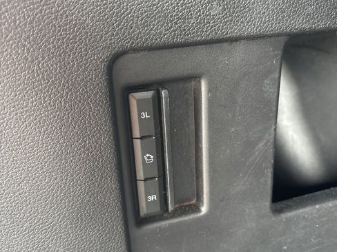 Used 2019 Ford Expedition Max XLT image 4