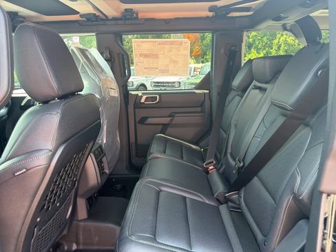 New 2026 Ford Bronco Badlands AWD/4WD image 10