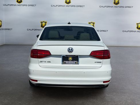Used 2016 Volkswagen Jetta SEL Premium FWD image 4