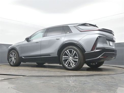 Used 2024 Cadillac Lyriq Luxury w/ LPO, Floor Liner Package image 48