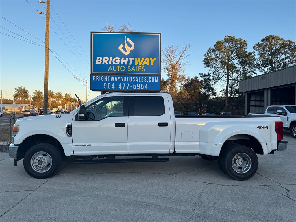 Used 2021 Ford F350 XLT AWD/4WD image 2