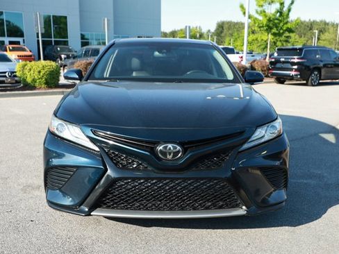 Used 2019 Toyota Camry XSE FWD image 2