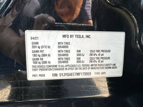 Used 2021 Tesla Model Y Long Range AWD/4WD image 16