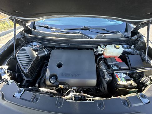 Used 2019 Chevrolet Traverse LS image 27