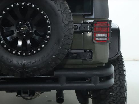 Used 2015 Jeep Wrangler Sport w/ Quick Order Package 24S AWD/4WD image 34