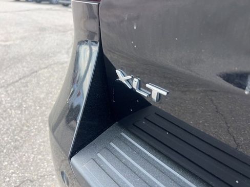 Certified 2024 Ford Expedition XLT image 27