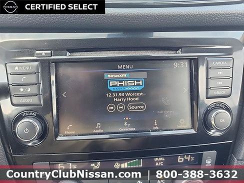 Certified 2019 Nissan Rogue SV AWD/4WD image 17