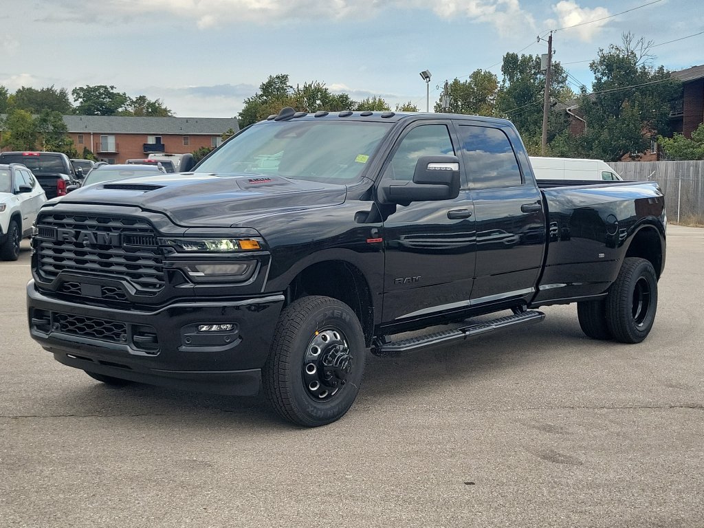 New 2027 RAM 3500 Big Horn AWD/4WD image 2