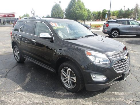 Used 2017 Chevrolet Equinox Premier w/ Enhanced Convenience Package AWD/4WD image 3
