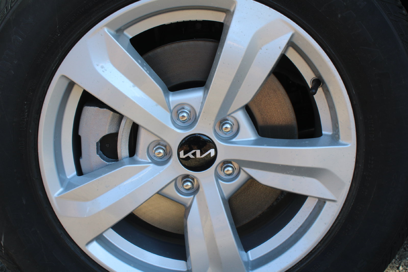 New 2026 Kia Sorento LX FWD image 18