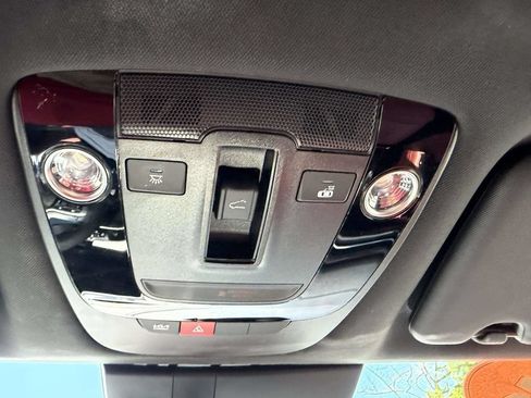 Used 2025 Kia Sportage SX AWD/4WD image 38
