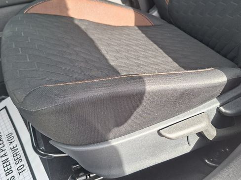 Certified 2024 Nissan Kicks SR FWD image 16
