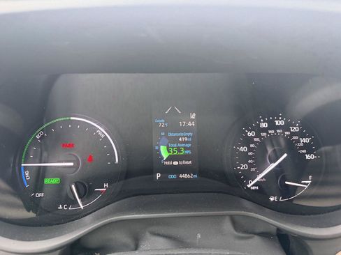 Used 2021 Toyota Sienna XLE w/ XLE Plus Package FWD image 37