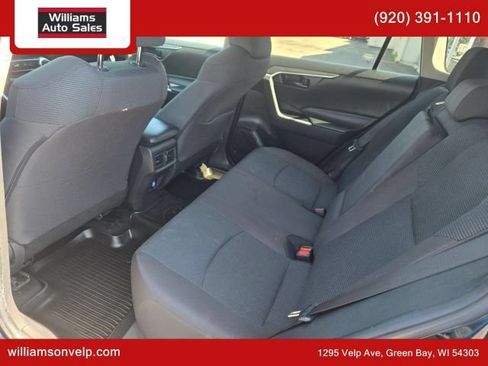 Used 2023 Toyota RAV4 LE FWD image 13