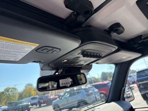 New 2025 Ford Bronco Raptor image 25