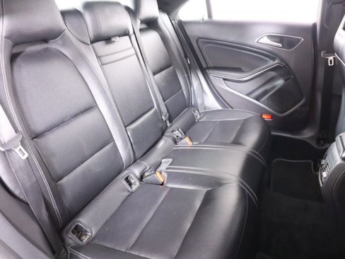 Used 2019 Mercedes-Benz CLA 250 image 33