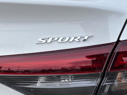 Certified 2025 Honda Civic FWD Hybrid Sedan image 26