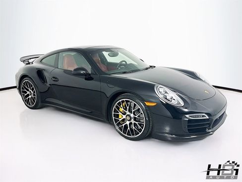 Used 2015 Porsche 911 Turbo S image 4