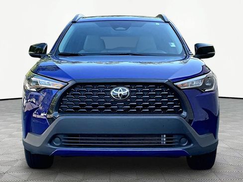 Used 2025 Toyota Corolla Cross LE FWD image 4