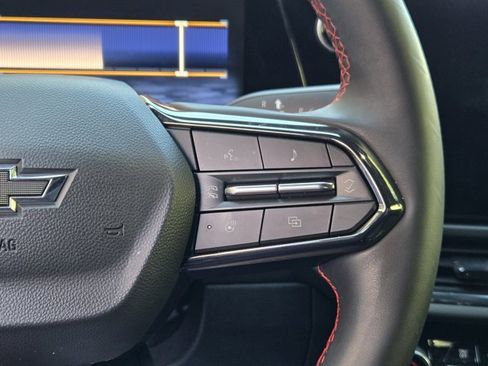 Used 2025 Chevrolet Equinox EV RS image 29