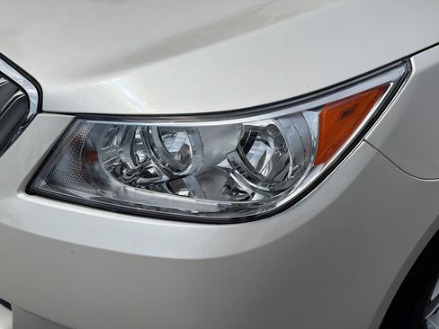 Used 2012 Buick LaCrosse Premium FWD image 9
