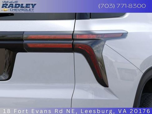 New 2026 Chevrolet Traverse LT image 13