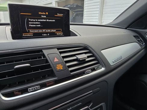 Used 2018 Audi Q3 2.0T Premium image 26