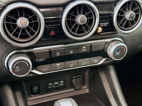 Used 2024 Nissan Sentra SV image 23