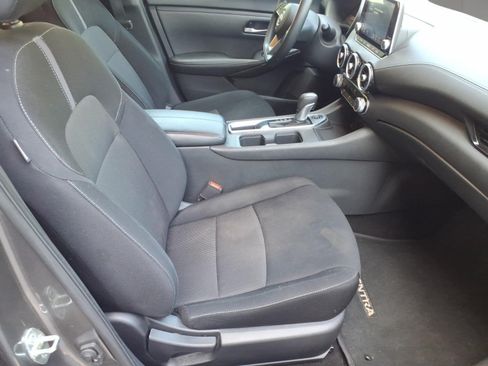 Used 2024 Nissan Sentra SV FWD image 7