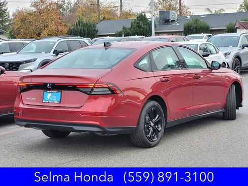 New 2025 Honda Accord SE image 4