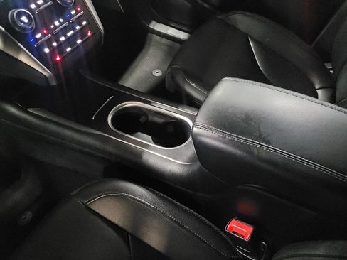 Used 2019 Lincoln MKC Premiere FWD image 26