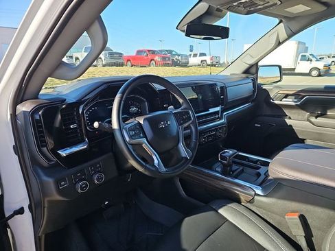 Used 2023 Chevrolet Silverado 1500 RST w/ Redline Edition image 10