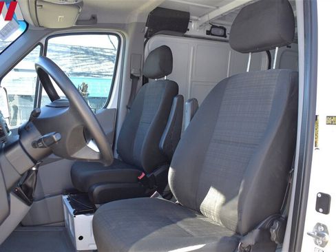 Used 2016 Mercedes-Benz Sprinter 2500 image 11